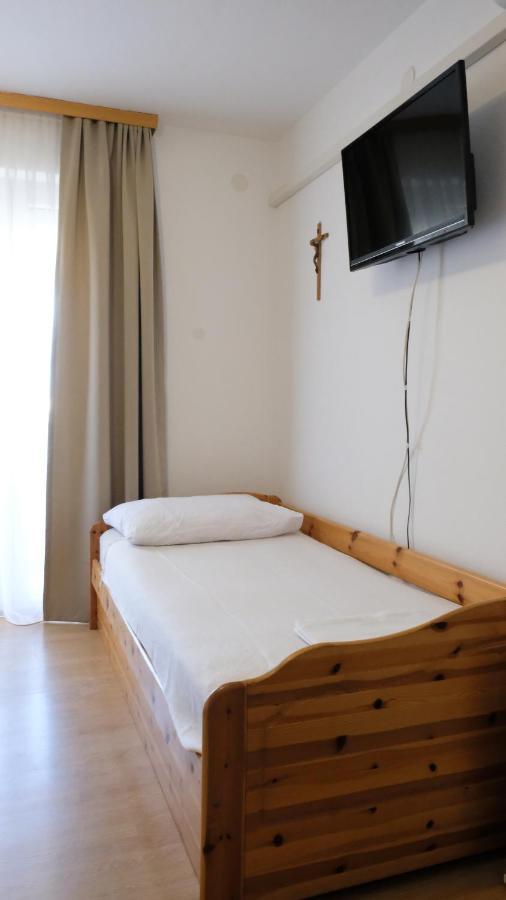 Apartments Dubravka Медулин Екстериор снимка