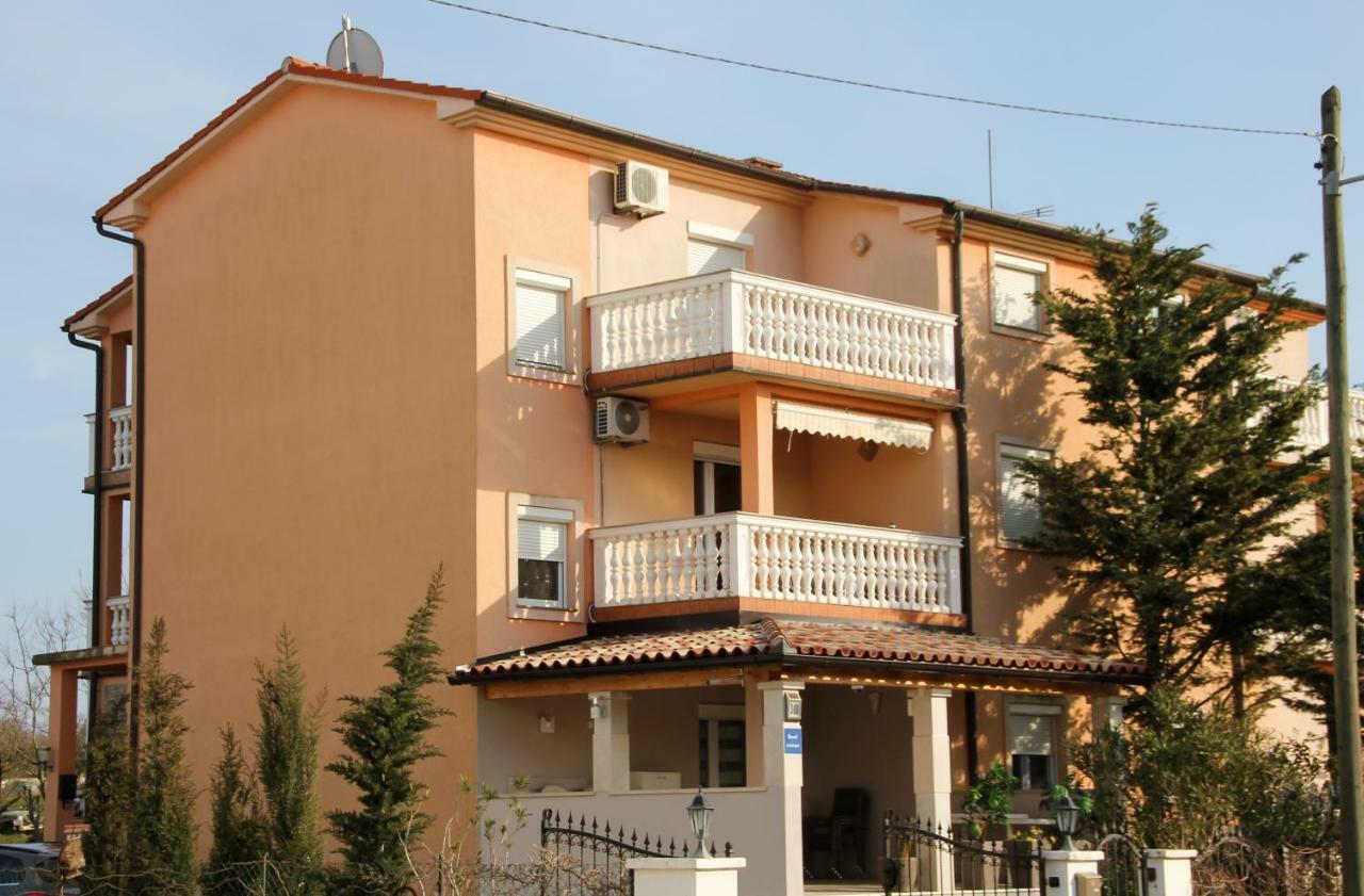 Apartments Dubravka Медулин Екстериор снимка