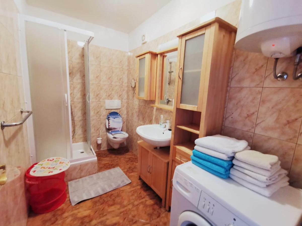 Apartments Dubravka Медулин Екстериор снимка