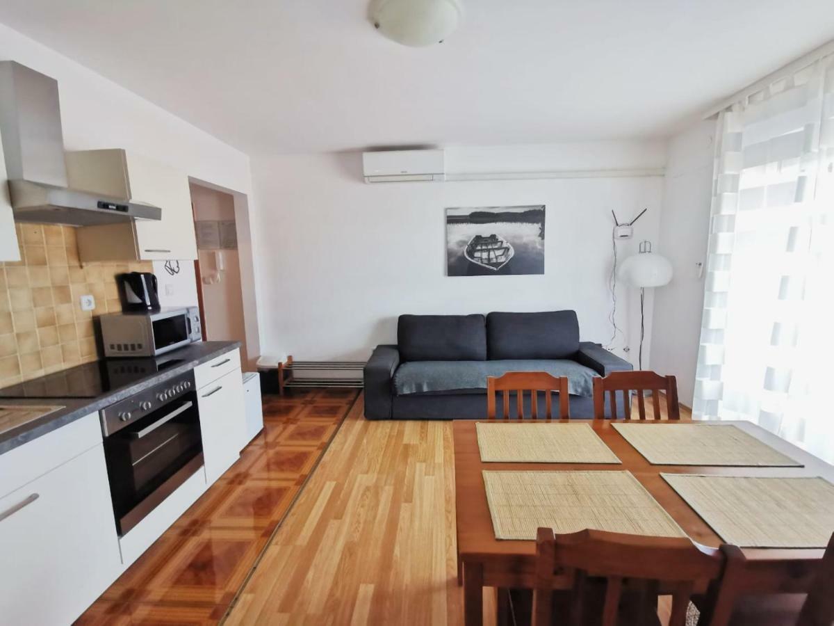 Apartments Dubravka Медулин Екстериор снимка
